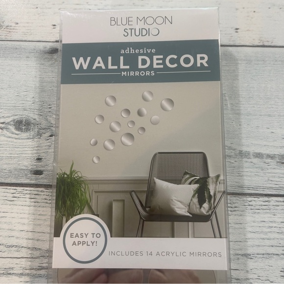 Blue Moon Studio 14 Easy to Apply Adhesive Acrylic Wall Decor Mirrors NIB - Picture 1 of 7